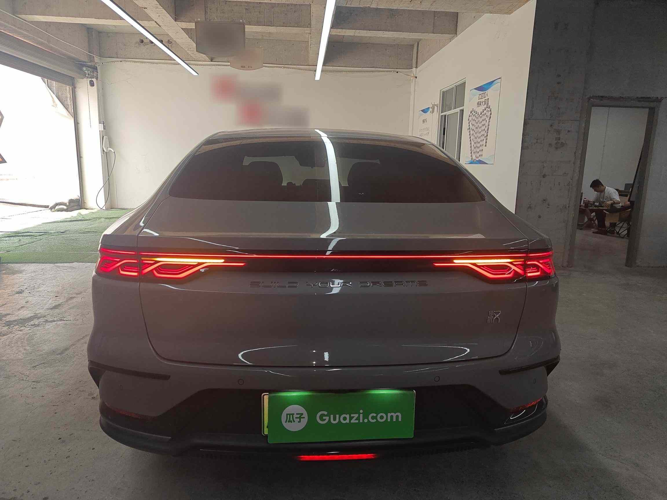 比亚迪 汉 2025款 DM-i 125KM精英型(4)