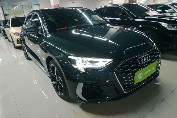 奥迪A3 2024款 Sportback 35 TFSI 时尚运动型车身外观6002