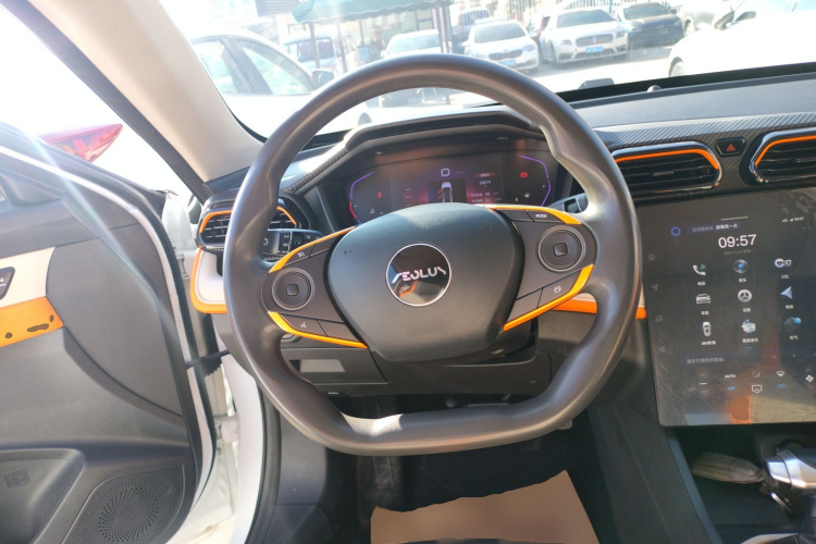 东风风神 奕炫 2023款 马赫版 1.5L 自动追影版中控内饰13