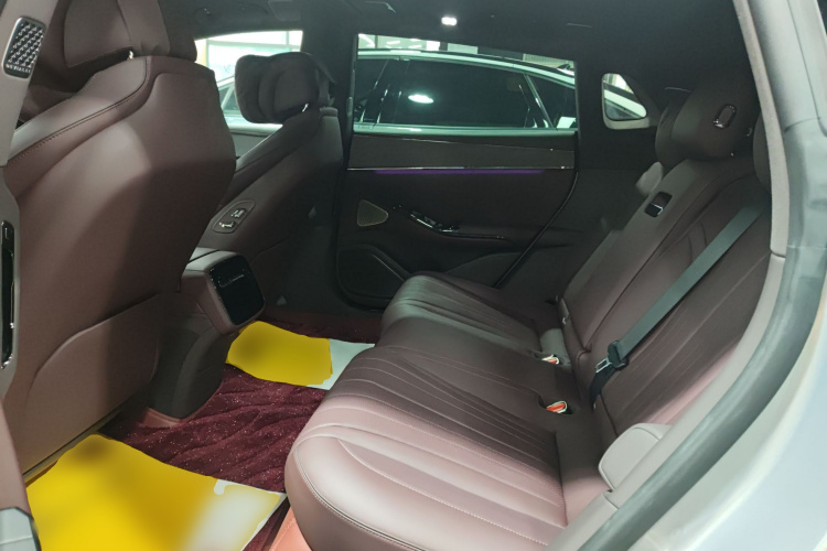 腾势Z9GT 2024款 630四驱Pro版中控内饰7004