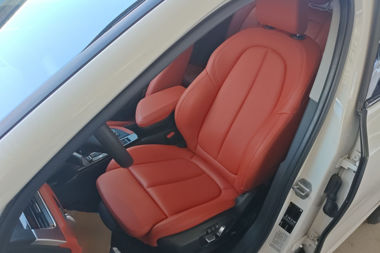 宝马X2 2021款 sDrive25i M运动套装中控内饰19