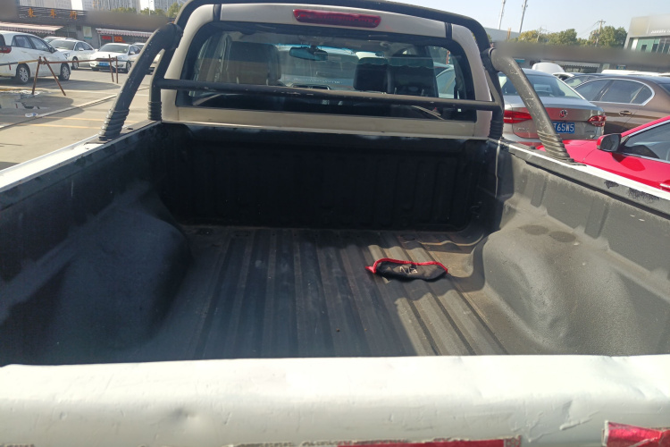 长城 风骏5 2017款 2.4L欧洲版汽油两驱进取型大双排4G69S4N局部细节23