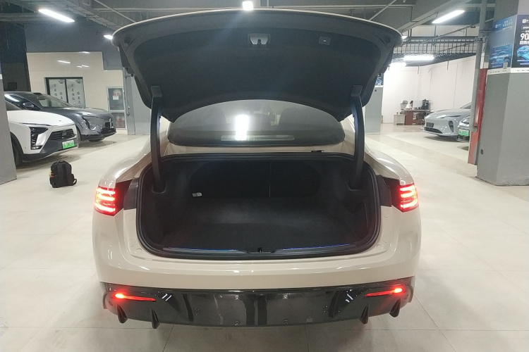 鸿蒙智行 智界S7 2025款 705km Pro局部细节23