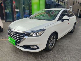 北京汽车 绅宝D50 2018款 1.5L CVT尊贵智驾版