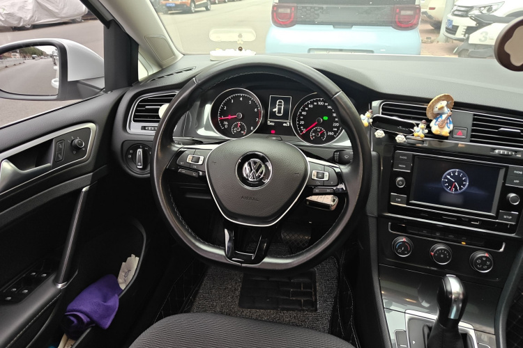 大众 高尔夫 2018款 1.6L 自动舒适型中控内饰13