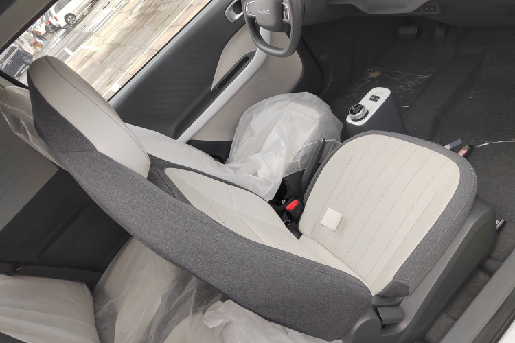 吉利银河 2025款 210km 熊猫骑士局部细节41