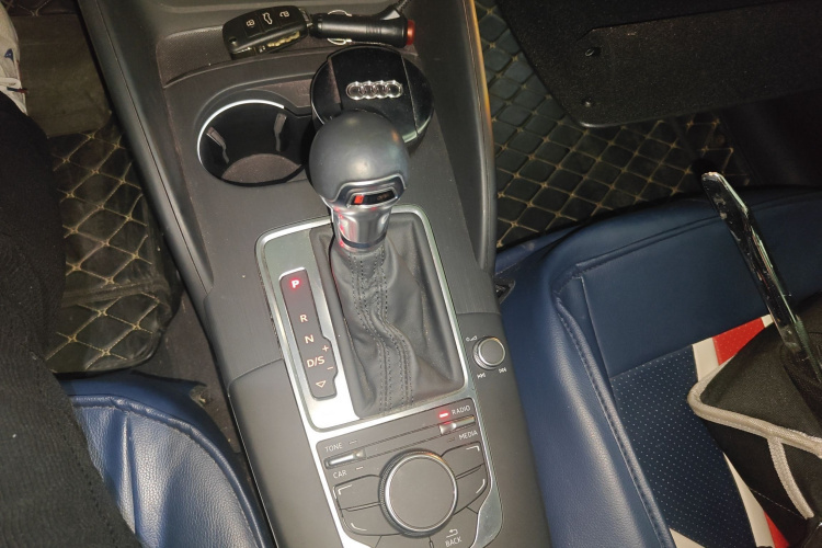 奥迪A3 2015款 Sportback 35 TFSI 百万纪念舒享型局部细节18