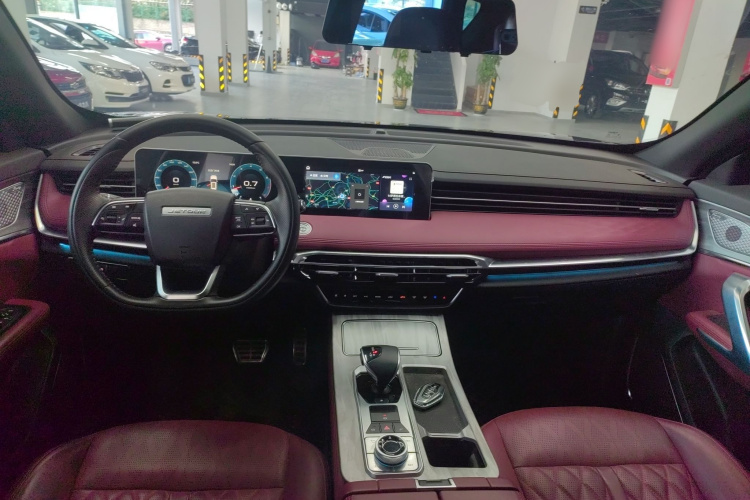 捷途X70 PLUS 2023款 1.5T DCT勇者PLUS 5座中控内饰12