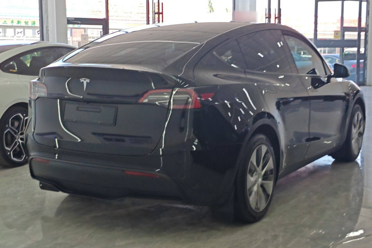 特斯拉 Model Y 2022款 改款 后轮驱动版车身外观6005