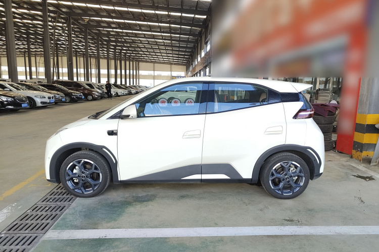 比亚迪 海鸥 2025款 智驾版 305km 自由版车身外观4