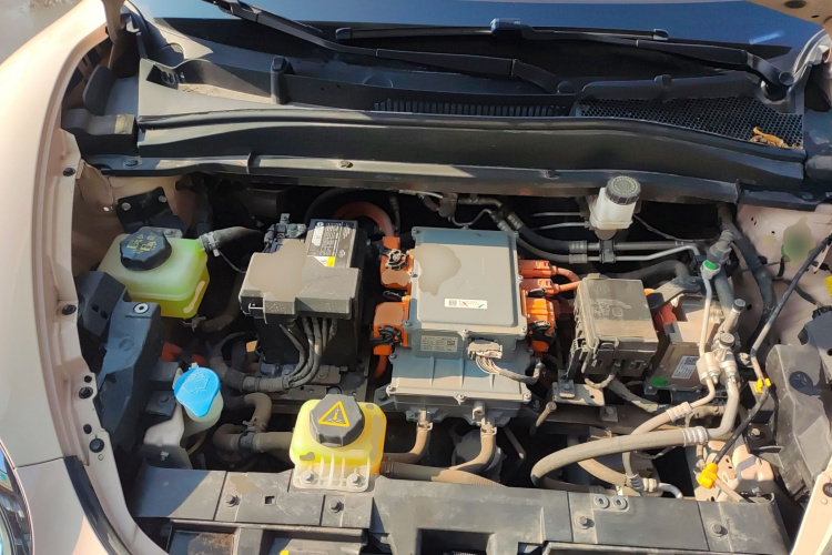 欧拉好猫 2022款 400km标准续航 豪华型 三元锂机舱底盘24