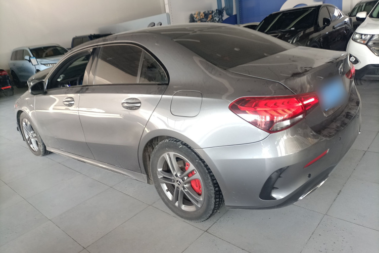 奔驰A级 2020款 改款 A 180 L 运动轿车特殊配置车身外观6003