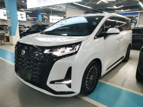 腾势D9 2022款 DM-i 970 四驱尊荣型