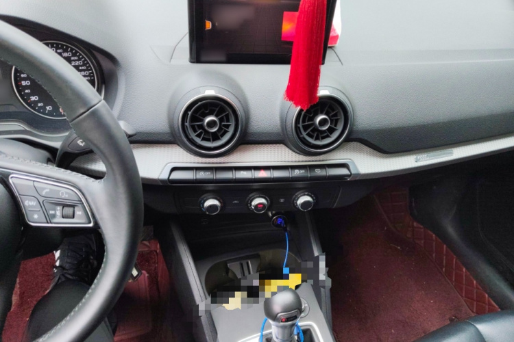奥迪Q2L 2020款 35 TFSI 进取动感型局部细节16