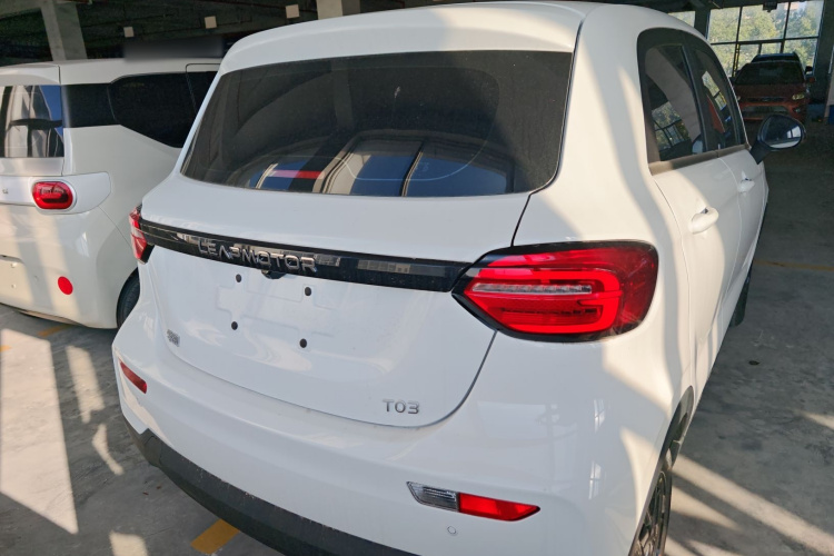 零跑汽车 零跑T03 2025款 310舒享版车身外观6