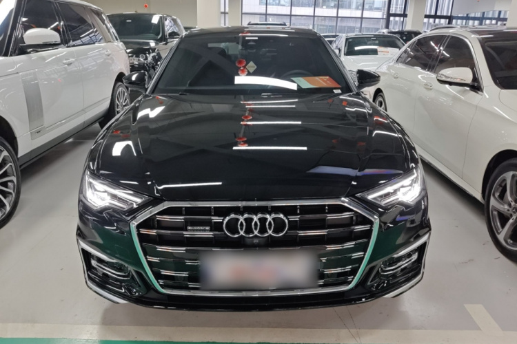 奥迪A6L 2025款 45 TFSI quattro 臻选动感型车身外观2