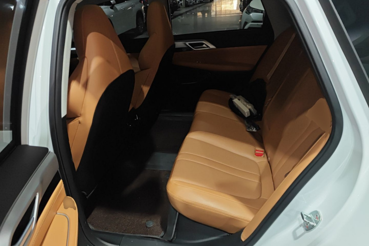 小鹏P5 2022款 550E中控内饰7004