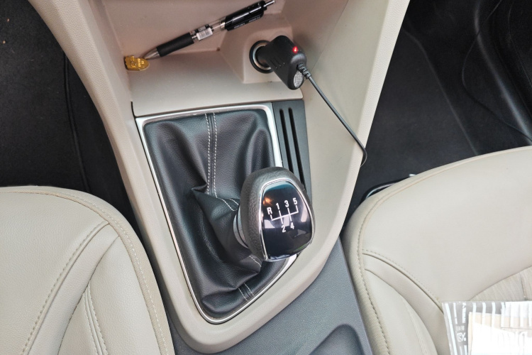 别克 英朗 2016款 15N 手动精英型局部细节18