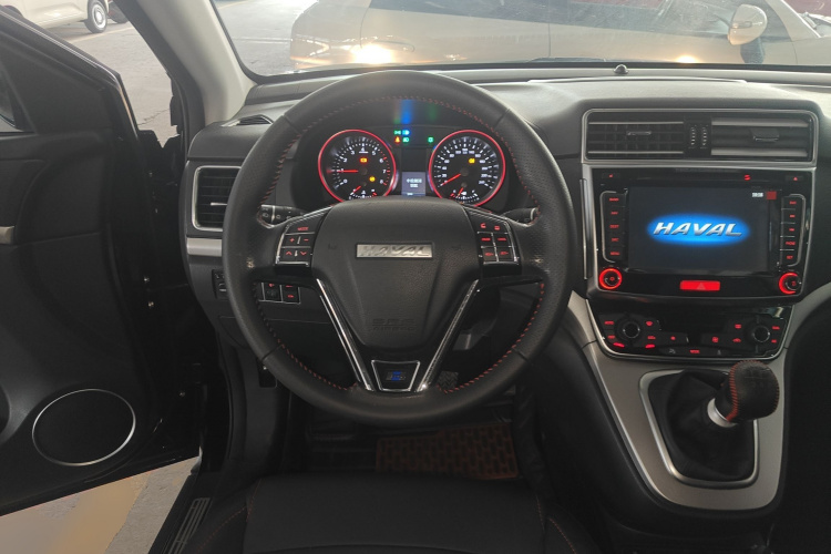 哈弗H6 2017款 蓝标 运动版 1.5T 手动两驱精英型中控内饰13