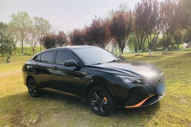 东风风神 奕炫 2023款 马赫版 1.5L 自动追影版车身外观6002