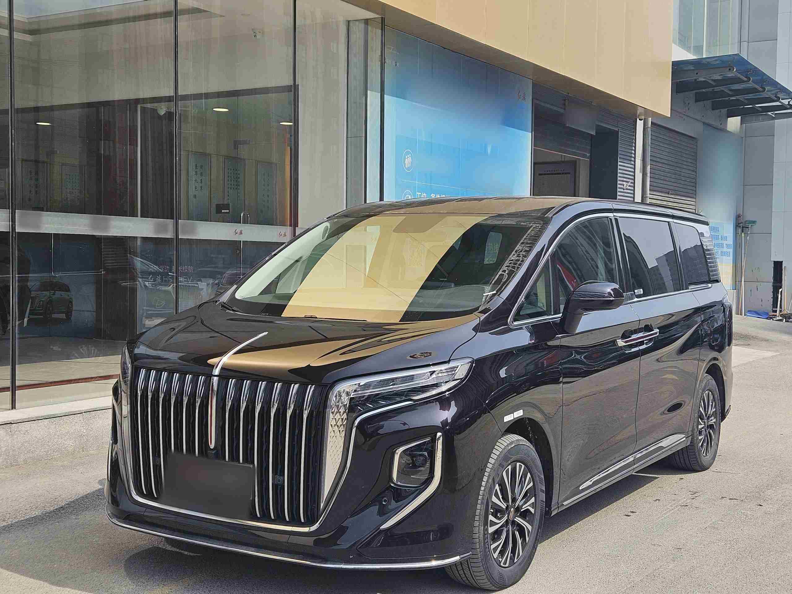 郑州二手红旗HQ9 PHEV 2024款，新手练手MPV的透明底牌？