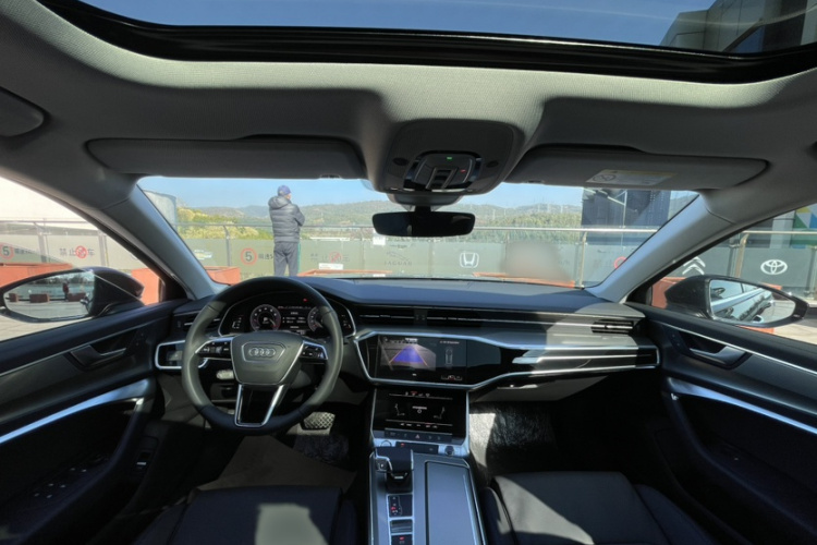 奥迪A6L 2020款 45 TFSI 臻选致雅型中控内饰7002