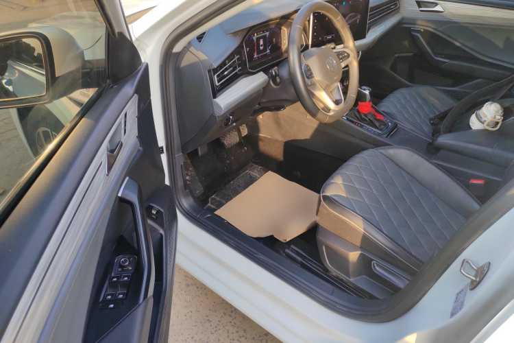 大众 速腾 2023款 300TSI DSG超越版中控内饰7003