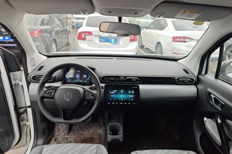 零跑汽车 零跑T03 2024款 310舒享版中控内饰12