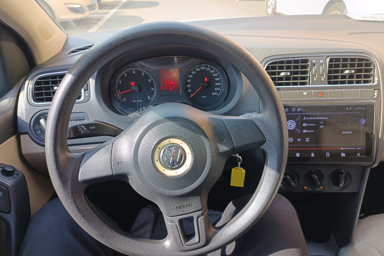 大众 Polo 2013款 1.6L 手动舒适版中控内饰13