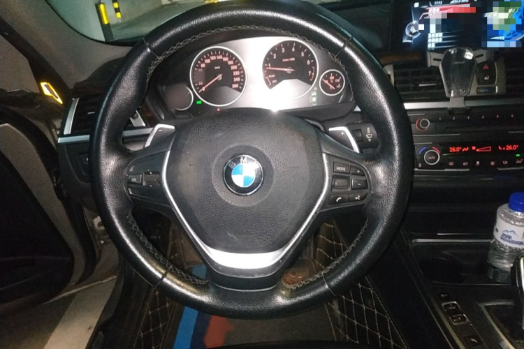 宝马3系 2014款 320Li 豪华设计套装局部细节13