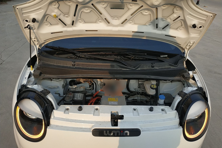 长安启源 长安Lumin 2023款 205km 香沁款机舱底盘24