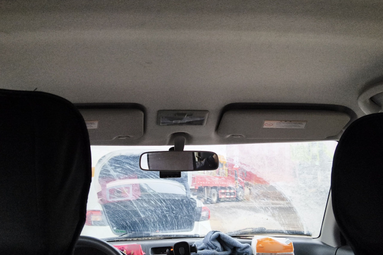 铃木 雨燕 2015款 1.5L 手动限定版中控内饰22