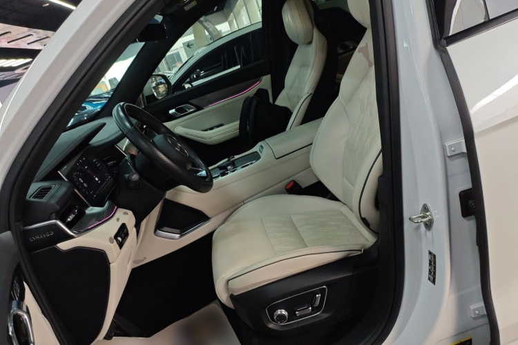 领克09 EM-P 2021款 2.0T PHEV Ultra 七座中控内饰19