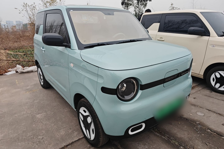 吉利银河 熊猫 2025款 210km 元气熊车身外观3