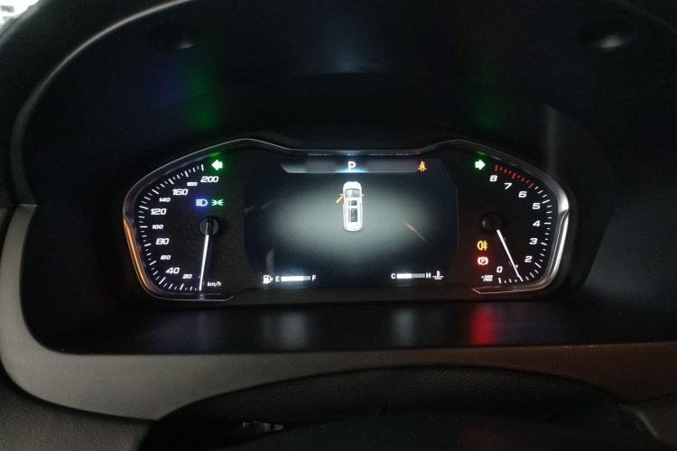 上汽大通MAXUS 大通G20 2023款 PLUS 2.0T 汽油自动豪华版局部细节14