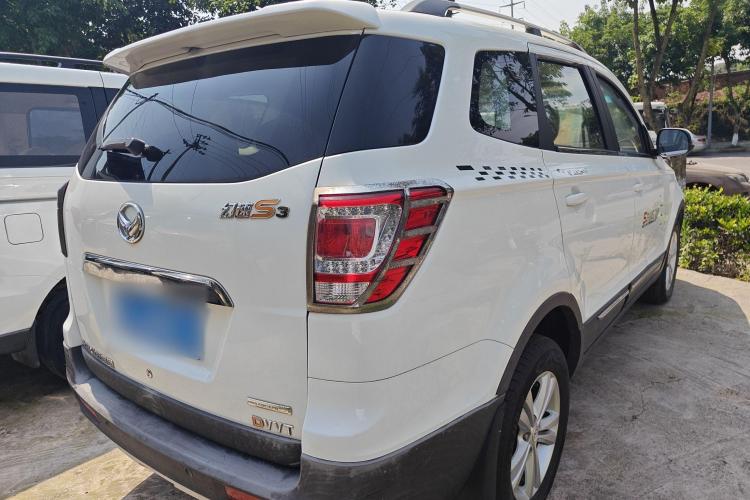 北汽幻速S3 2017款 1.5L 手动豪华型车身外观7