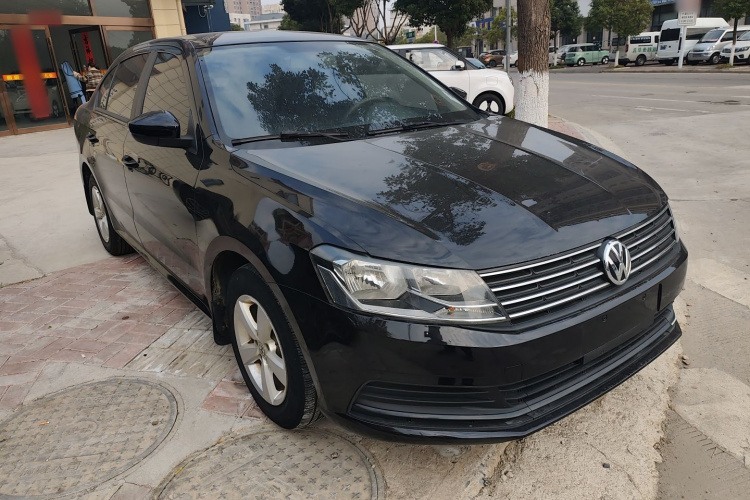 大众 朗逸 2015款 1.6L 自动风尚版车身外观3