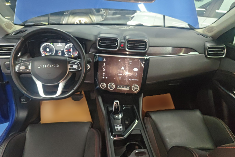 领克02 2018款 1.5T DCT两驱劲Pro版 国V中控内饰12