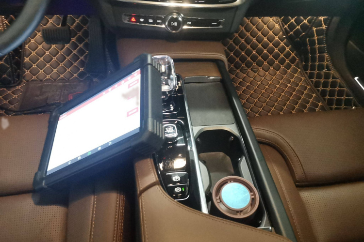 沃尔沃S90 2025款 B5 智雅豪华版局部细节18