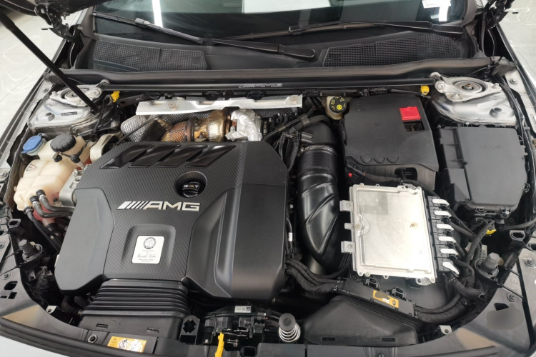 奔驰CLA AMG 2021款 AMG CLA 45 4MATIC+机舱底盘24