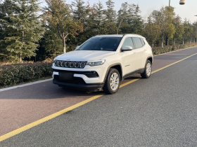 Jeep 指南者 2021款 220T 自动领先版