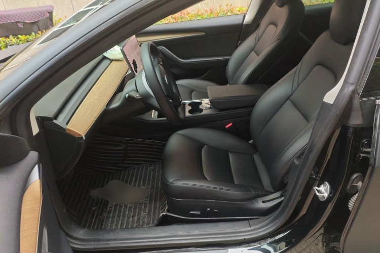 特斯拉 Model 3 2021款 标准续航后驱升级版中控内饰19