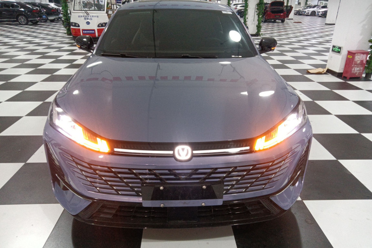 长安 逸动 2026款 第四代 1.5T 500Bar 悦享型车身外观2