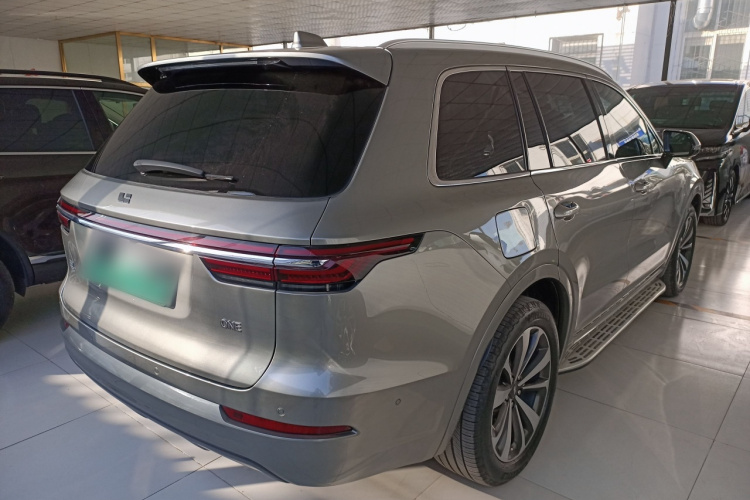 理想汽车 理想ONE 2021款 增程6座版车身外观7