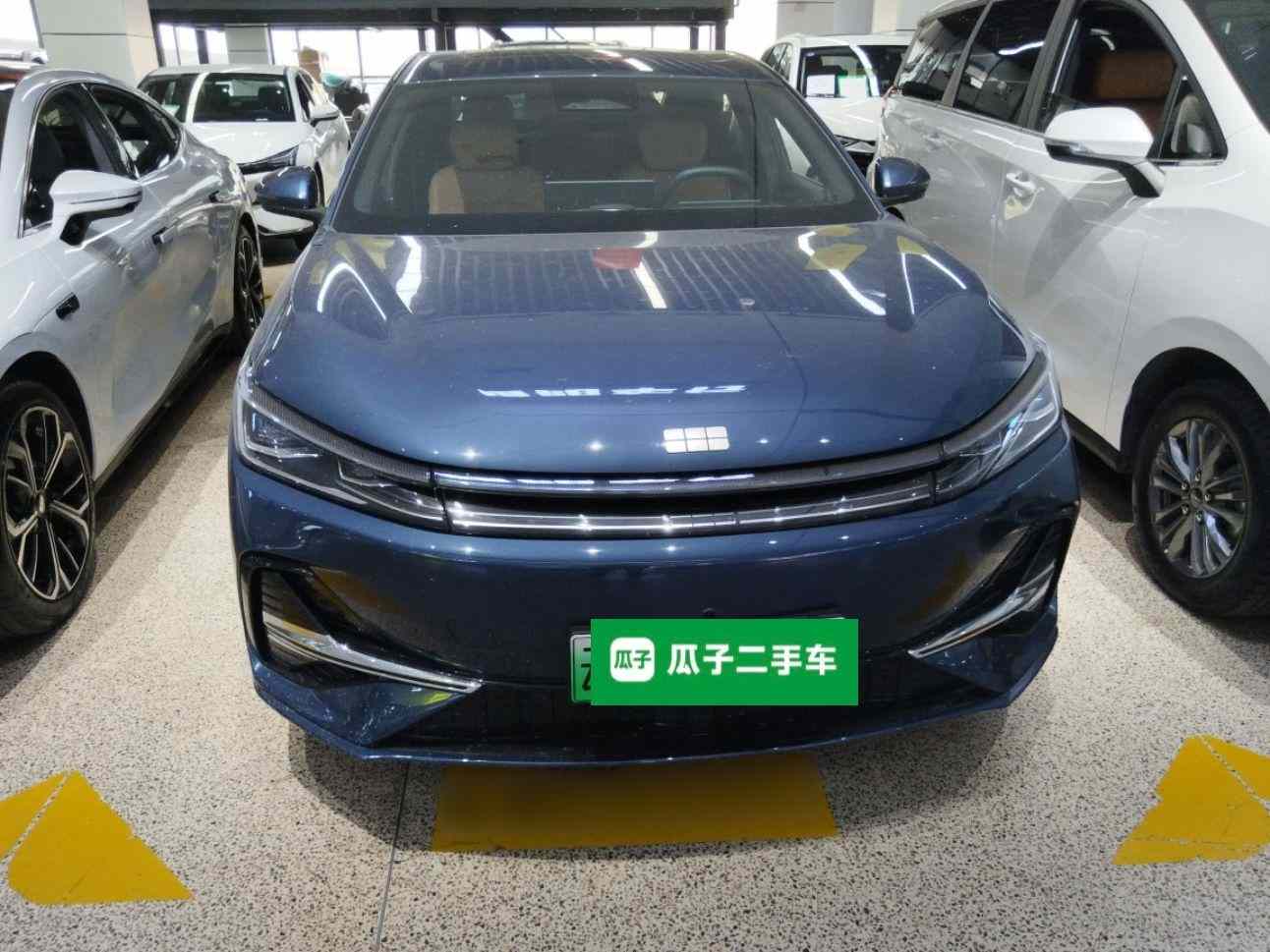 吉利银河 银河A7 2025款 EM-i 150km 星舰版(1)