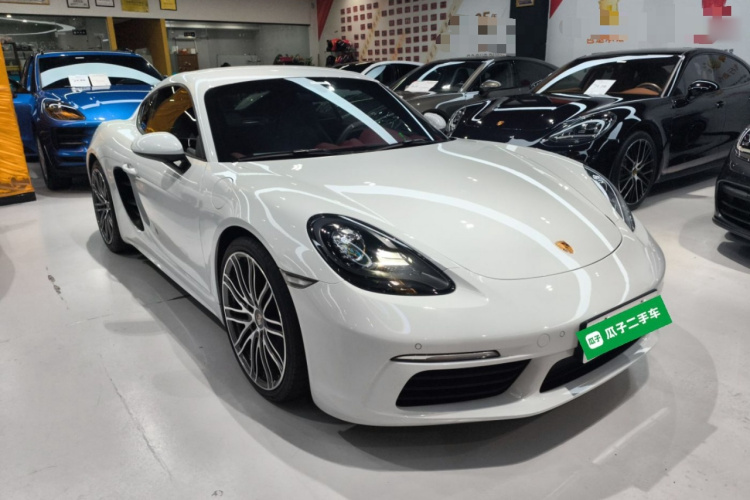 保时捷718 2022款 Cayman 2.0T车身外观3