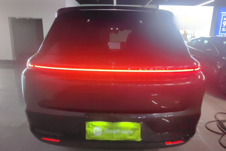 理想汽车 理想L8 2024款 Ultra车身外观6