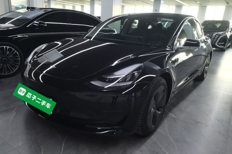 特斯拉 Model 3 2020款 改款 标准续航后驱升级版车身外观1