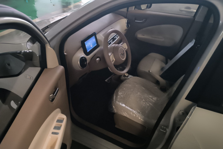 五菱汽车 宏光MINIEV 2025款 四门版 进阶款中控内饰20