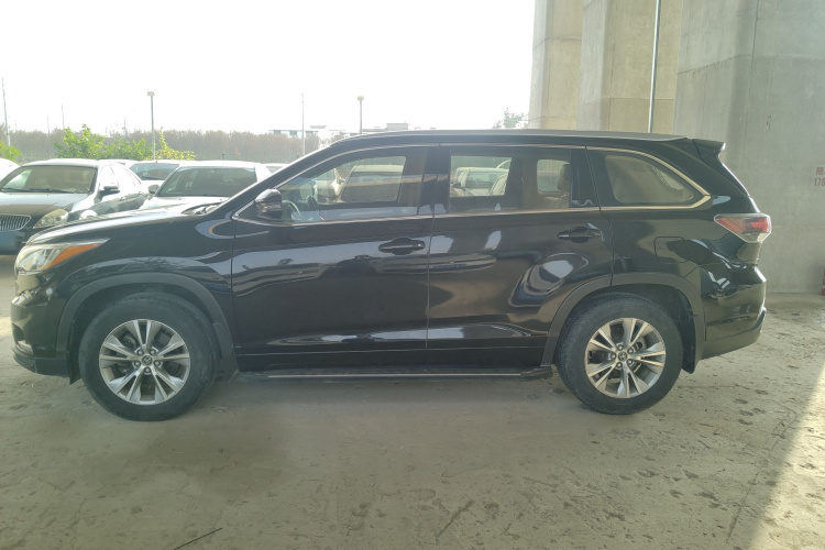 丰田 汉兰达 2015款 2.0T 四驱精英版 7座车身外观6003